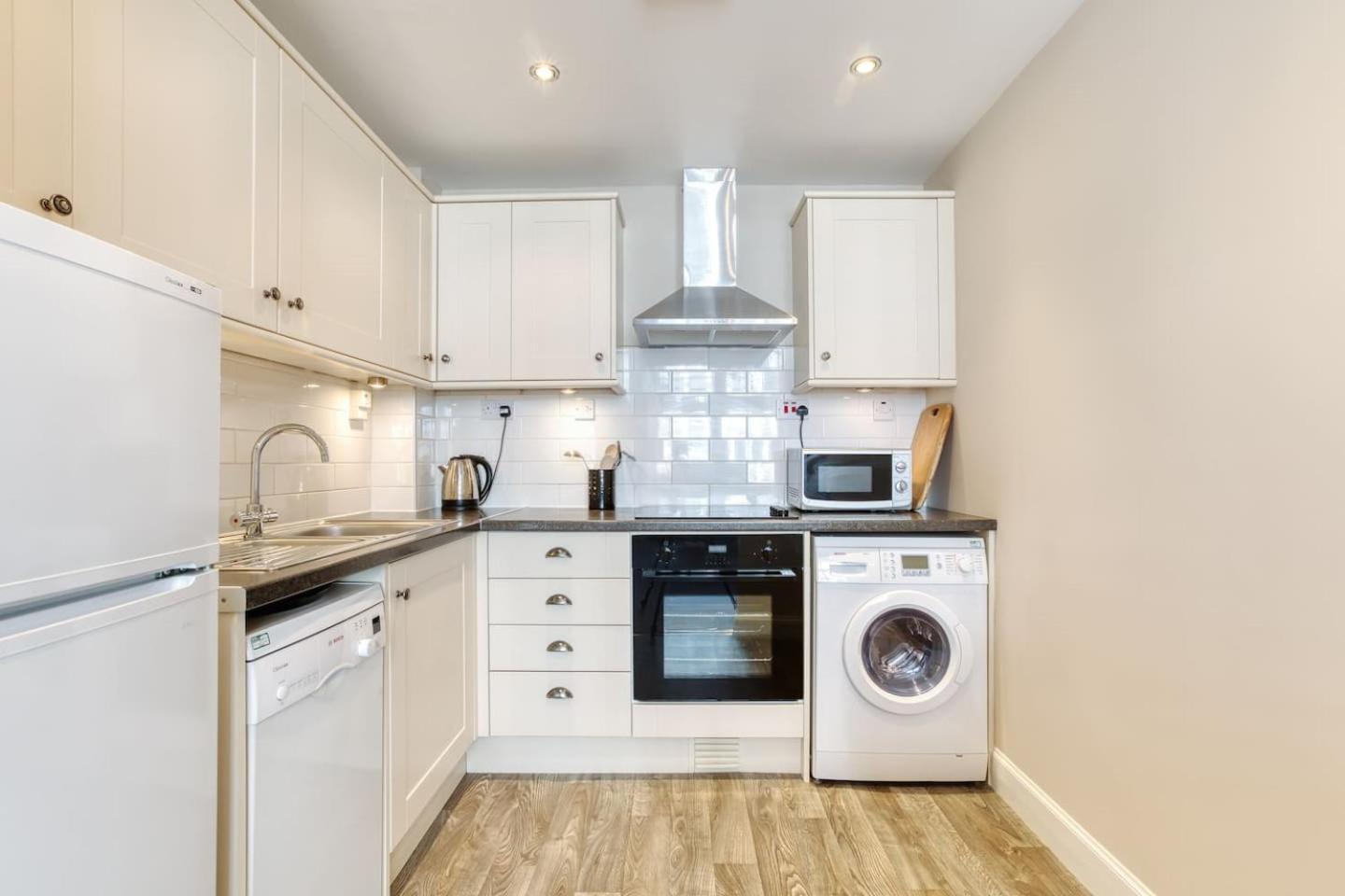 West Port - 2Br In The Heart Of The Old Town Just Off The Grassmarket 爱丁堡 外观 照片